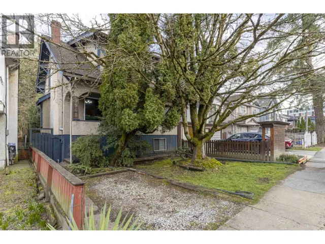 3968 FLEMING STREET, Vancouver, British Columbia V5N3W3
