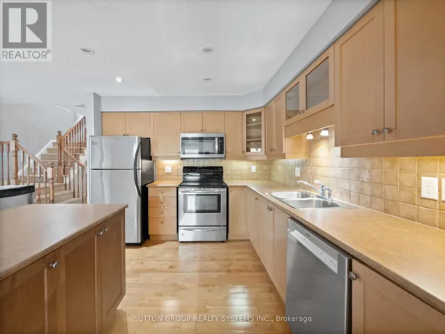 169 SIMS ESTATE DRIVE, Kitchener, Ontario N2A0A6