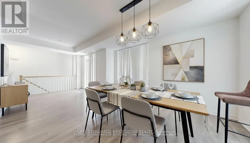 H212 - 90 CANON JACKSON DRIVE, Toronto (Beechborough-Greenbrook), Ontario M6M0C1