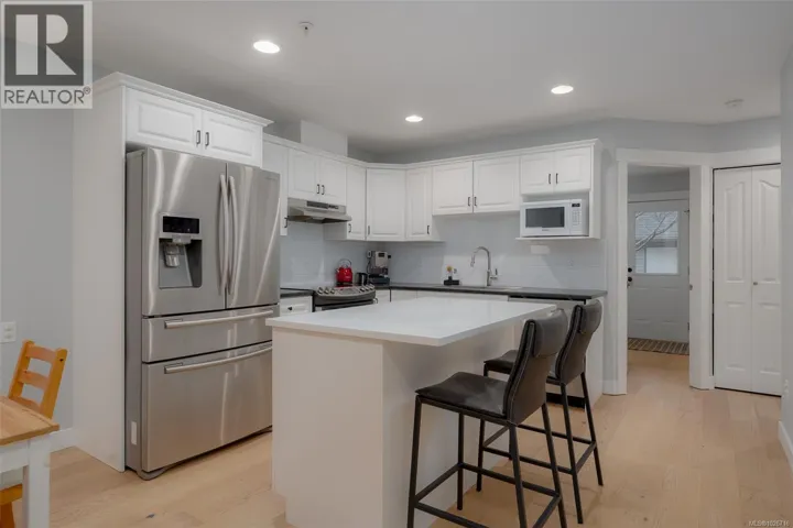 101 211 Victoria Rd, Nanaimo, British Columbia V9R4P7