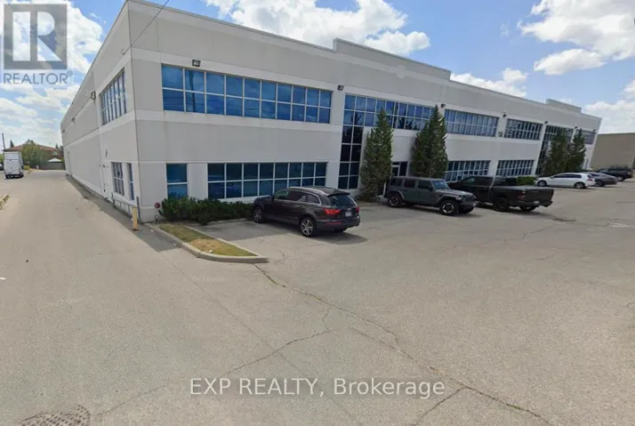 118 MILVAN DRIVE, Toronto (Humber Summit), Ontario M9L1Z9