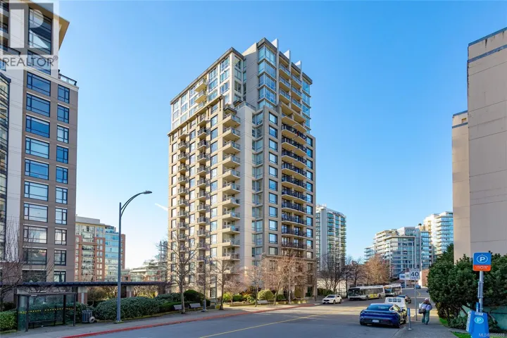 1006 751 Fairfield Rd, Victoria, British Columbia V8W4A4