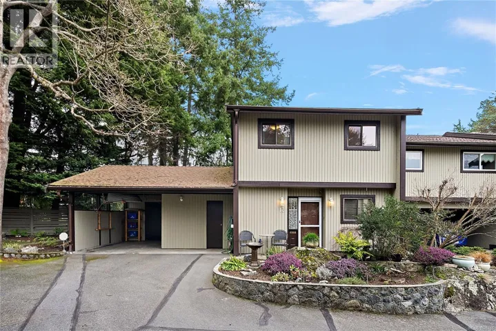 13 897 Admirals Rd, Esquimalt, British Columbia V9A2P1