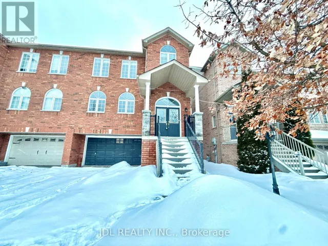 69 GAIL PARKS CRESCENT, Newmarket (Woodland Hill), Ontario L3X3B9