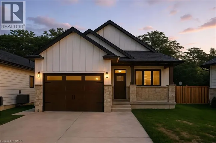 9 MACNEIL Court, Port Burwell, Ontario N0J1T0