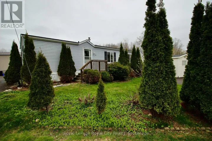 6 OLYMPIA AVENUE, Puslinch, Ontario N0B2C0