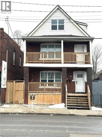 748 BARTON Street E, Hamilton, Ontario L8L3B1