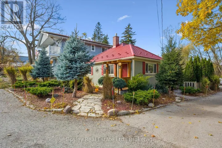 32 HOLLY TRAIL, Puslinch (Puslinch Lake Settlement Areas), Ontario N3C2V4