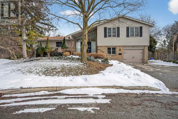 88 SALEM COURT, London South (South P), Ontario N6K1S9