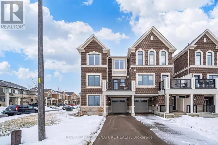 82 LOCKYER DRIVE, Whitby, Ontario L1P0M3