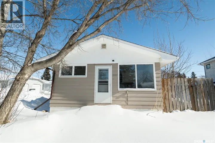 201 2nd STREET W, Wynyard, Saskatchewan S0A4T0