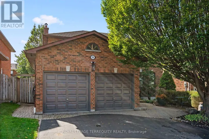94 INTREPID DRIVE, Whitby (Blue Grass Meadows), Ontario L1N8S1