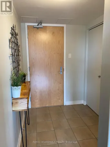 610 - 250 LETT STREET, Ottawa, Ontario K1R0A8