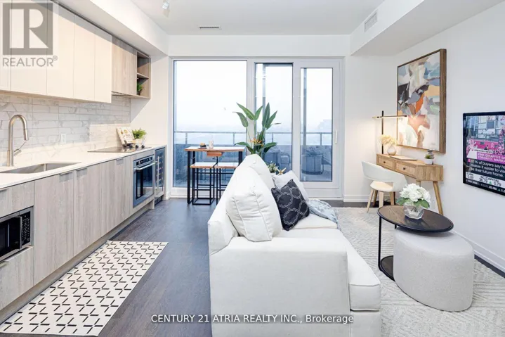 1810 - 2020 BATHURST STREET, Toronto (Humewood-Cedarvale), Ontario M5P0A6