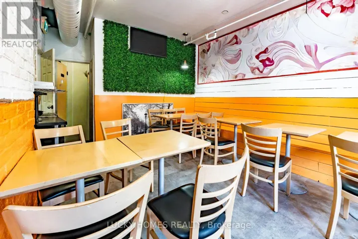 118 JOHN STREET W, Toronto (Waterfront Communities), Ontario M5V2E3