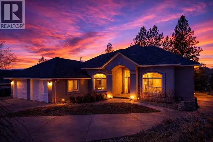 2102 Lillooet Court, Kelowna, British Columbia V1V1Y2