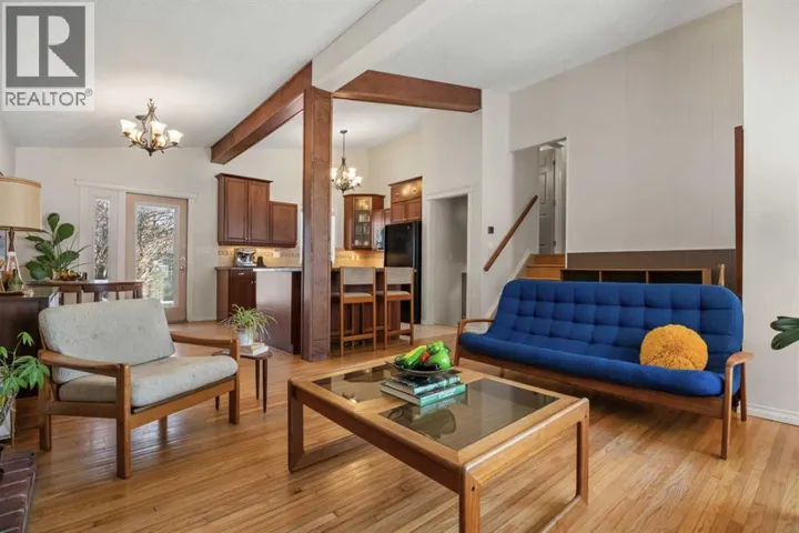 2720 45 Street SW, Calgary, Alberta T3E3T4