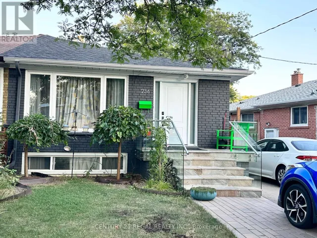2 - 236 ROYWOOD DRIVE, Toronto (Parkwoods-Donalda), Ontario M3A2E6