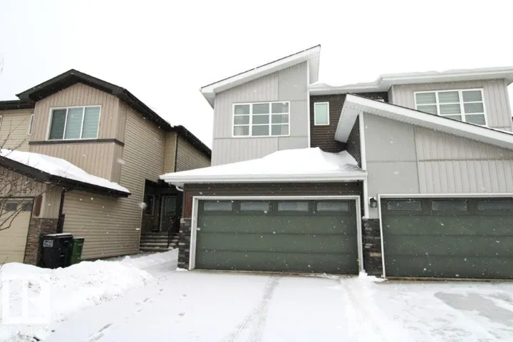 3043 CHECKNITA WY SW, Edmonton, Alberta T6W3X8