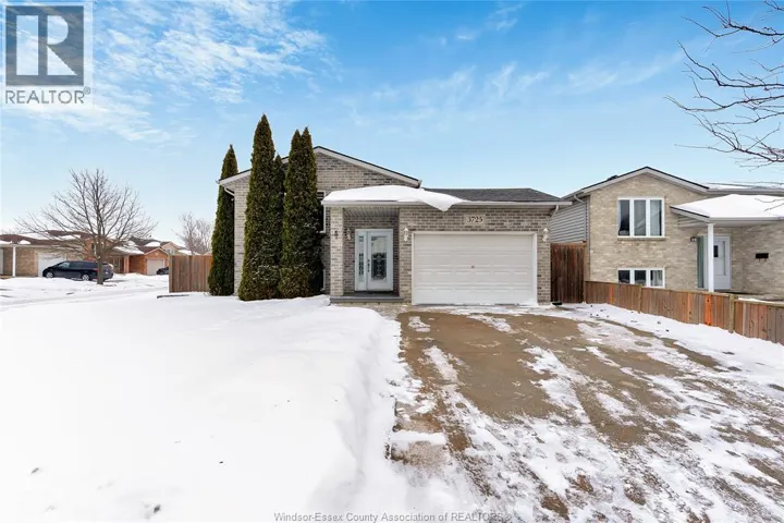 3725 IRONGATE CIRCLE, Windsor, Ontario N8W5T3