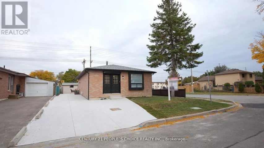 2 BETTERIDGE LANE W, Toronto (West Humber-Clairville), Ontario M9V4E8