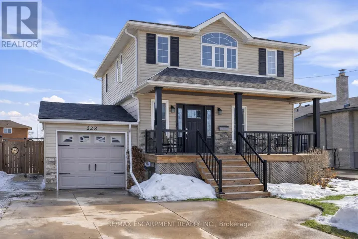 228 GREEN ROAD, Hamilton (Stoney Creek), Ontario L8E2A5