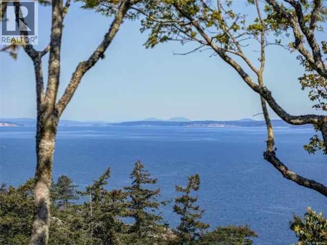 603 2829 Arbutus Rd, Saanich, British Columbia V8N5X5