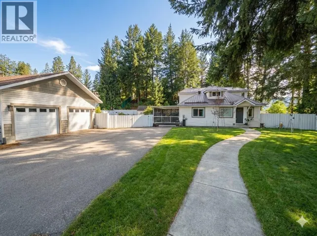 240 Warren Street, Princeton, British Columbia V0X1W0