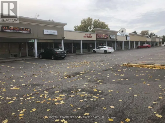 1752 MONTREAL ROAD, Ottawa, Ontario K1J6N3