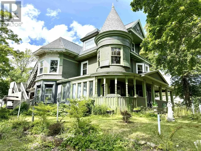 57 Havelock Street, Amherst, Nova Scotia B4H3J9