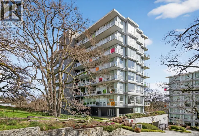 602 4011 Rainbow Hill Lane, Saanich, British Columbia V9B0G4