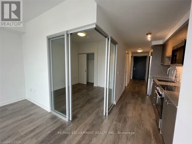 1805 - 15 WELLINGTON STREET, Kitchener, Ontario N2G0E4