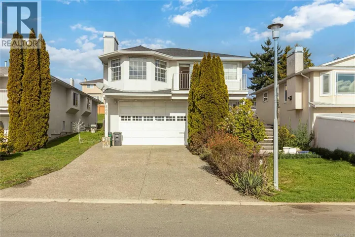 886 Lodi Ave, Saanich, British Columbia V8Z6R2