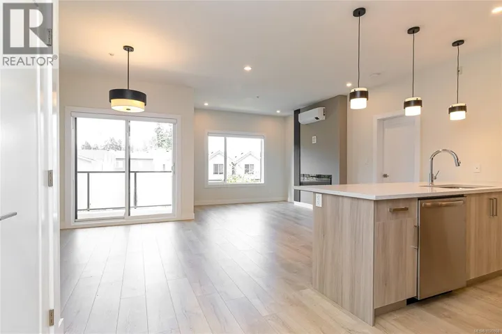 303 924 Jenkins Ave, Langford, British Columbia V9B2N7