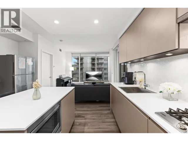 905 3833 EVERGREEN PLACE, Burnaby, British Columbia V3J0M2