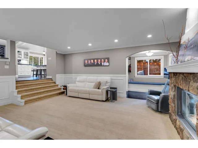 20271 49 AVENUE, Langley, British Columbia V3A6W9