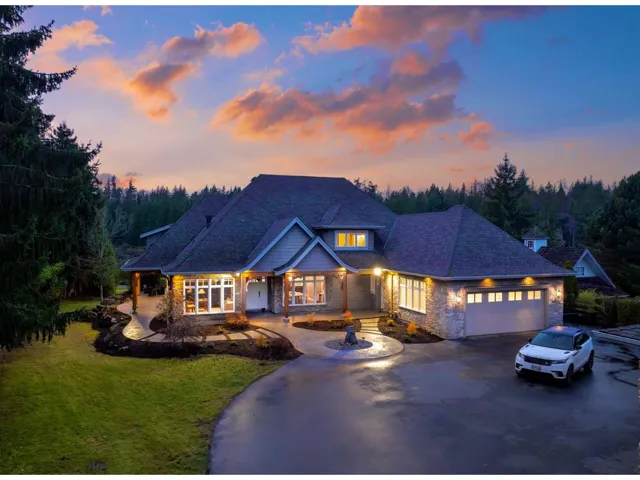 23455 8 AVENUE, Langley, British Columbia V2Z2X9