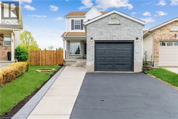 48 WHITE SANDS (UPPER) Court Unit# Upper, Kitchener, Ontario N2E3S4