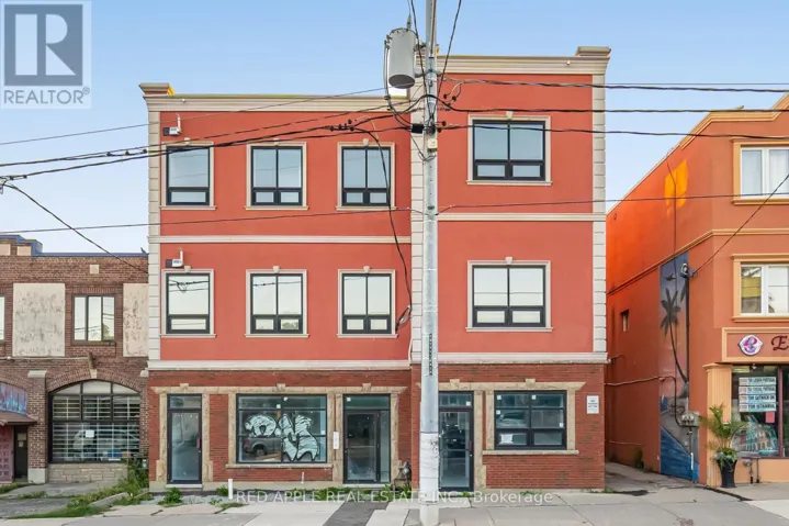 416 OAKWOOD AVENUE, Toronto (Oakwood Village), Ontario M6E2W3