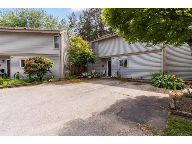 6217 E GREENSIDE DRIVE, Surrey, British Columbia V3S5M8