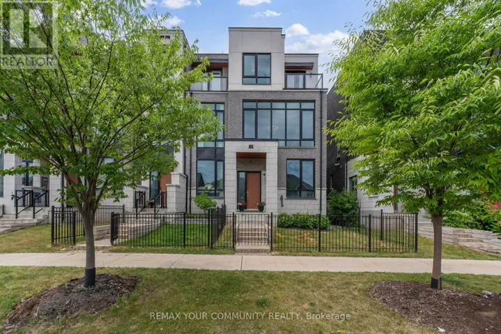 40 CRIMSON FOREST DRIVE, Vaughan (Patterson), Ontario L6A4C4