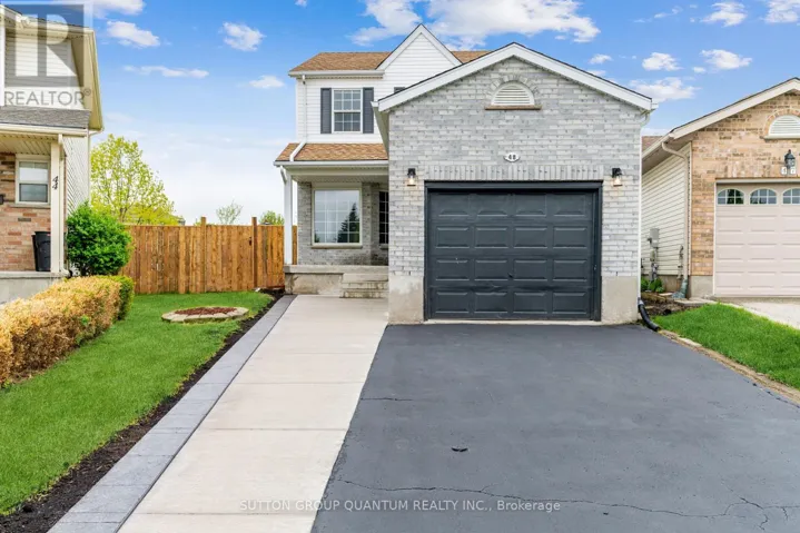 UPPER - 48 WHITE SANDS COURT, Kitchener, Ontario N2E3S4