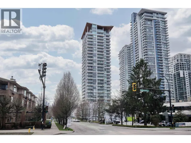 504 2351 BETA AVENUE, Burnaby, British Columbia V5C0M2