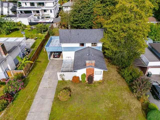 7475 COLLEEN STREET, Burnaby, British Columbia V5A2A5