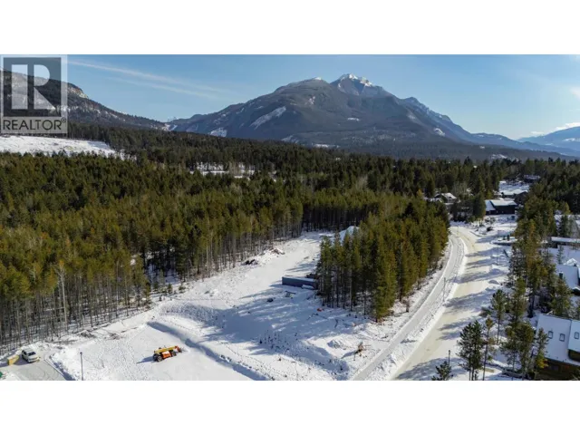 1424 Granite Drive, Golden, British Columbia V0A1H0