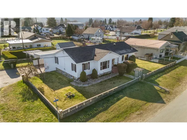 101 10th Avenue, Castlegar, British Columbia V1N1J9