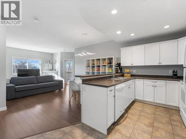 345 Mills Road Unit# 302, Kelowna, British Columbia V1X4G9