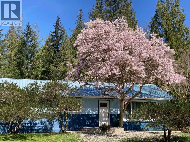 4569 FRANCIS PENINSULA ROAD, Madeira Park, British Columbia V0N2H1