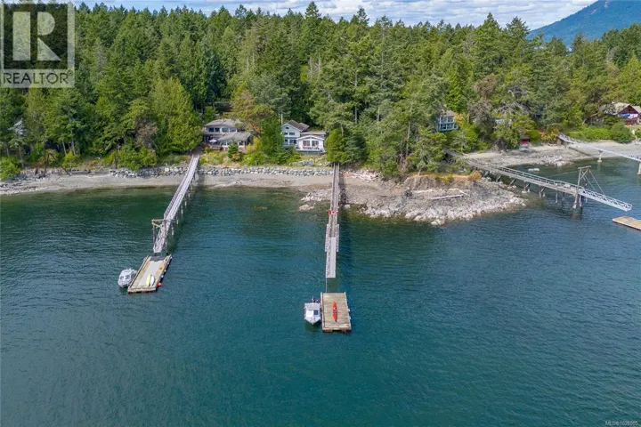 73 McKenzie Cres, Piers Island, British Columbia V8L5Y7