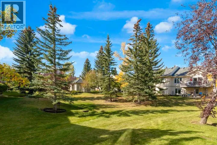 119 Edgepark Villas NW, Calgary, Alberta T3A3S2